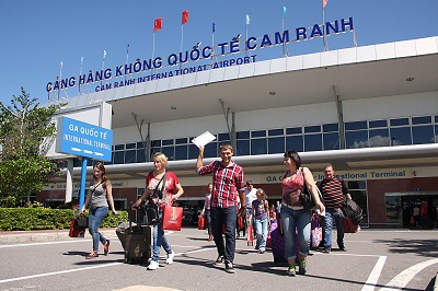 Du khách Nga tại sân bay quốc tế Cam Ranh (Khánh Hòa). Ảnh: Báo Khánh Hòa