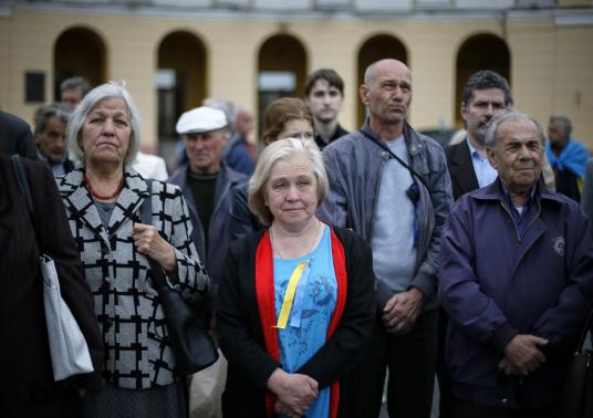 Pro-Ukrainian supporters attend a rally in the central Black Sea port of Odessa May 4, 2014. REUTERS-Gleb Garanich