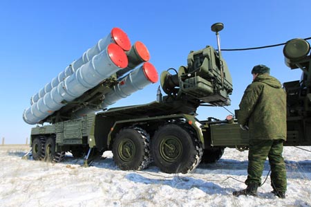 An S-400 Triumf air defense system in preparation for service at Russias state Kapustin Yar firing range, Feb. 2011. (Photo/CFP)