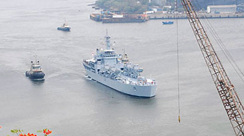 Tàu INS Aviravat của Ấn Độ. Ảnh: AP