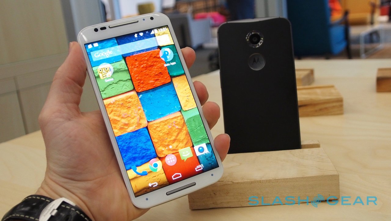 Moto X 2014 bán cuối tháng, giá 499,99 USD