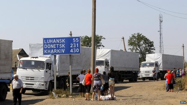Đoàn xe cứu trợ của Nga trở về nước hôm 23-8. Ảnh: EPA