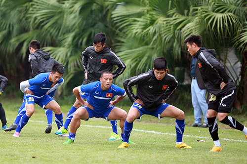 Miệt mài luyện tập cho chiếc vé vào chung kết AFF Suzuki Cup 2014