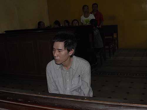 Bị cáo Phạm Văn Thuyên bị tuyên phạt 15 năm tù về tội “Hiếp dâm trẻ em”