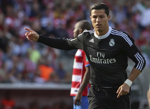 Ronaldo liên tiếp xô đổ mọi kỷ lục ghi bàn trong màu áo Real Madrid