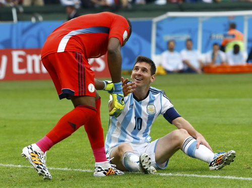 Trận cầu Argentina - Nigeria mang tính thủ tục