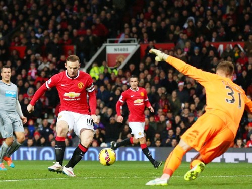 Rooney ghi bàn thứ 99 cho Man United