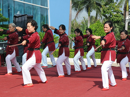 Nguyên nhân gây chuột rút có thể do thiếu nước, ôxy, một số khoáng chất trong cơ thể hay tình trạng suy giãn tĩnh mạch chi dưới...Ảnh: HỒNG THÚY