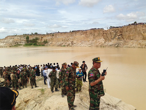 Hiện trường vụ rơi trực thăngẢnh: The Cambodia Daily