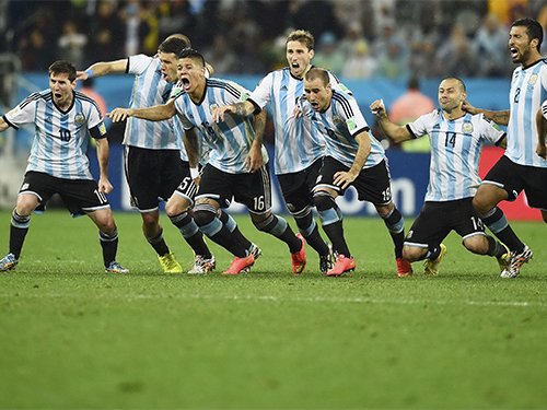 Messi và đồng đội đang khát khao giúp Argentina giành chức vô địch thế giới lần thứ baẢnh: REUTERS