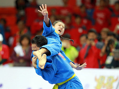 Các pha biểu diễn của môn Vovinam sẽ là tiết mục không thể thiếu trong hội diễn giao lưu võ thuật tại Cung Văn hóa Lao động TP HCM vào mùng 5 Tết  Ảnh: Quang Liêm