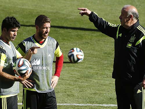 Tiền đạo Diego Costa (trái) đã bình phục, sẵn sàng cùng Tây Ban Nha thắng Hà LanẢnh: REUTERS