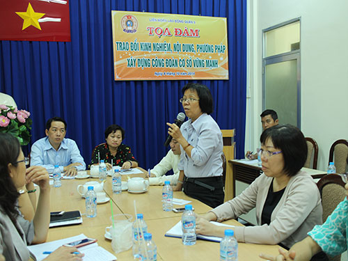 Đại biểu đóng góp ý kiến tại tọa đàm nâng cao chất lượng hoạt động Công đoàn cơ sở do LĐLĐ quận 5, TP HCM tổ chức
