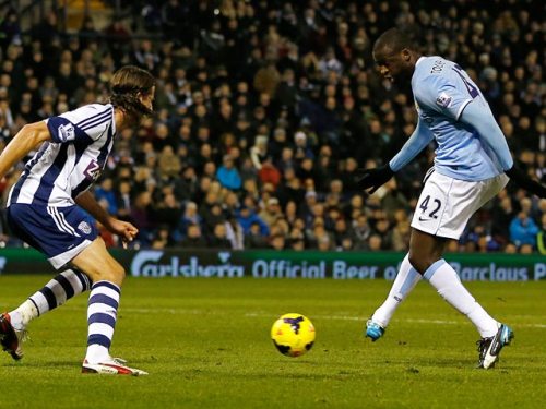 Yaya Toure nhân đôi cách biệt cho đương kim vô địch