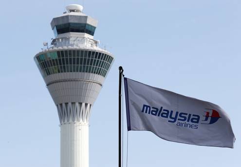 Tháp kiểm soát không lưu tại sân bay quốc tế Kuala Lumpur. Ảnh: Independent