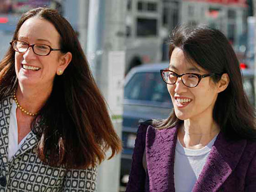 Ellen Pao (phải) và luật sư Therese Lawless rời khỏi phiên tòa ở San Francisco mới đây Ảnh: AP