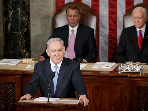 Thủ tướng Israel Benjamin Netanyahu đọc diễn văn trước quốc hội Mỹ hôm 3-3 Ảnh: REUTERS