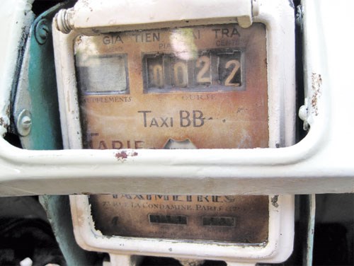 Taxi xưa ở Sài Gòn 4