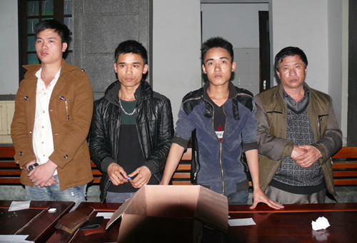 4 kẻ đưa người vượt biên trái phép sang Trung Quốc bị bắt tại cơ quan điều tra