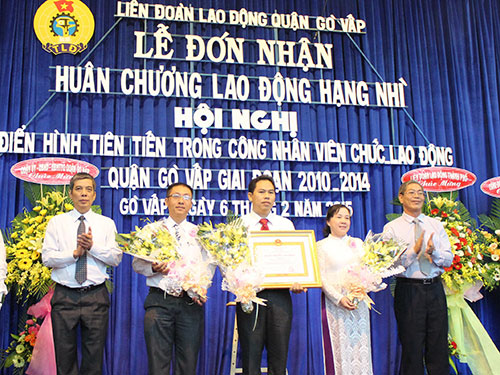 LĐLĐ quận Gò Vấp vinh dự đón nhận Huân chương Lao động hạng nhì vào sáng 6-2