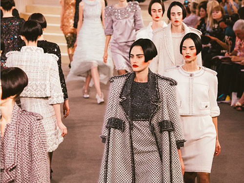 Mẫu thiết kế thu đông 2015 của thương hiệu Chanel