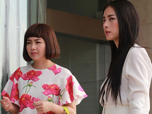 Lê Khánh (trái) - nhân tố hút khách trong phim Ngày nảy ngày nay  (Ảnh do hãng phim cung cấp)