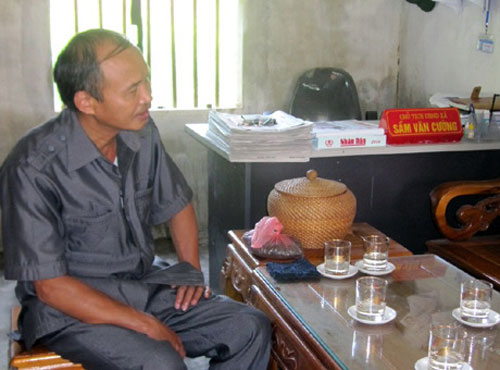 Ông Sầm Văn Cường sử dụng bằng THPT của người khác để “leo” lên chức Chủ tịch UBND xã Châu Lộc, huyện Quỳ Hợp, tỉnh Nghệ An
Ảnh: ĐỨC NGỌC Ông Sầm Văn Cường sử dụng bằng THPT của người khác để “leo” lên chức Chủ tịch UBND xã Châu Lộc, huyện Quỳ Hợp, tỉnh Nghệ An
Ảnh: ĐỨC NGỌC