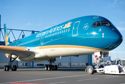 Trong năm nay, Vietnam Airlines sẽ nhận những chiếc máy bay Airbus A350-900 thân rộng để đổi mới đội ngũ máy bay