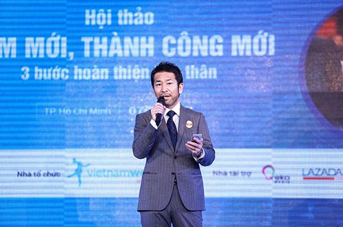 Ông Gaku Echizenya, Giám đốc Điều hành của VietnamWorks phát biểu tại hội thảo “Năm mới, thành công mới” tại TP HCM ngày 7-3