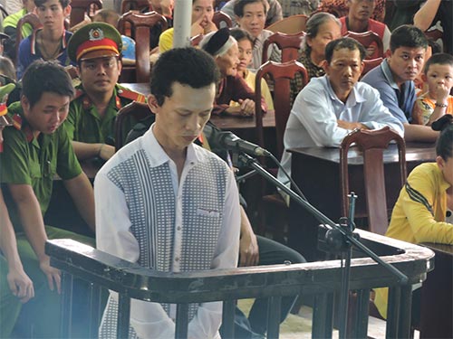 Nguyễn Thanh Tuấn tại phiên xét xử lưu động ngày 3-6