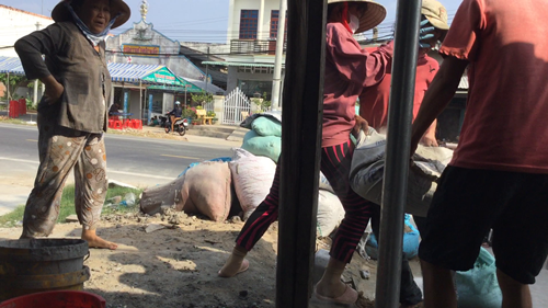 Bà Ba và bà Liên tiếp tục đập phá tài sản người khác đến lần thứ 38 nhưng vẫn chưa bị xử lý