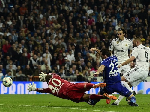 Benzema ghi bàn cho Real
