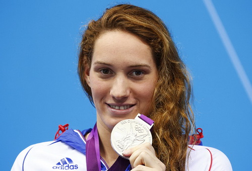 Camille Muffat giành 3 huy chương tại London 2012, gồm cả HCV 400m tự do