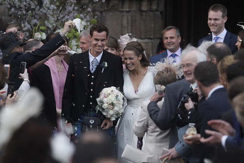 Murray tổ chức lễ cưới giản dị tại quê nhà Scotland hồi tháng trước