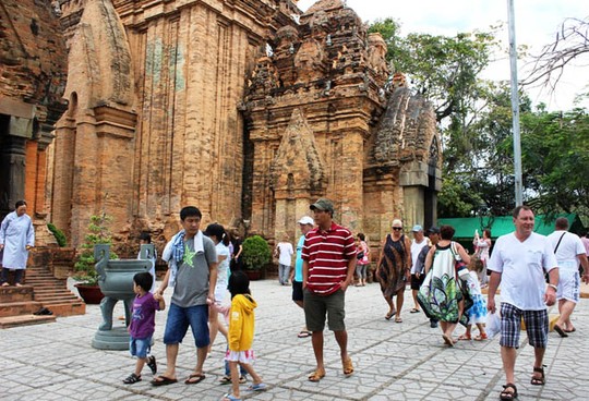 Khách du lịch Trung Quốc ở Khánh Hòa