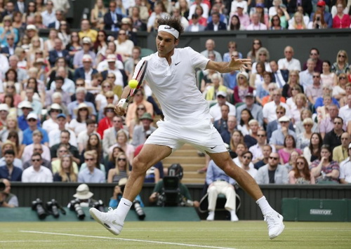 Thi đấu đầy hứng khởi nhưng Federer lực bất tòng tâm
