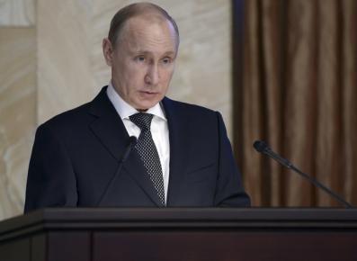 Russian President Vladimir Putin delivers a speech during a session of the board of the Federal Security Service (FSB) in Moscow March 26, 2015. REUTERS/Alexei Nikolsky/RIA Novosti/Kremlin