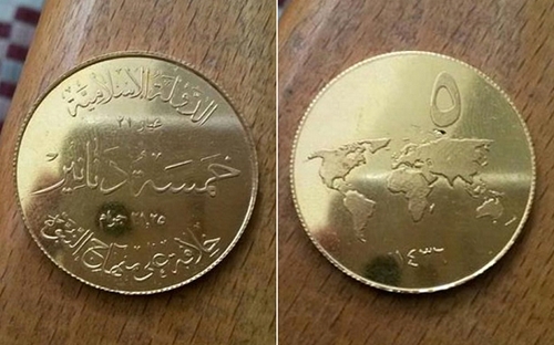 Đồng tiền vàng của IS. Ảnh: Telegraph