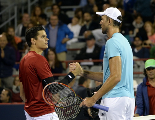 Raonic thất thủ trước gã khổng lồ Karlovic