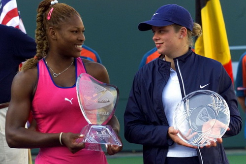 Serena và Kim Clijster sau trận chung kết Indian Wells 2001