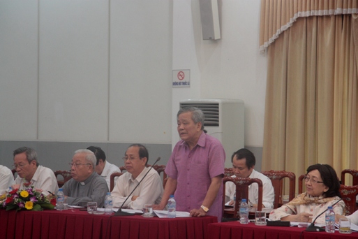 Đại biểu góp ý kiến cho 2 dự thảo Luật MTTQ Việt Nam (sửa đổi), Luật Bầu cử Đại biểu Quốc hội và ĐB HĐND các cấp (sửa đổi) tại phiên họp của Ủy ban Trung ương MTTQ Việt Nam