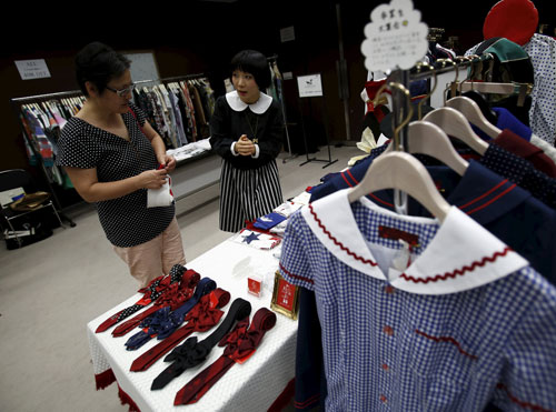 Tiêu dùng nội địa ảm đạm góp phần khiến kinh tế Nhật Bản suy giảm trong quý II/2015 Ảnh: REUTERS