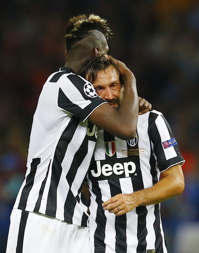 Cả Paul Pogba lẫn Andrea Pirlo đang cân nhắc việc chia tay Juventus