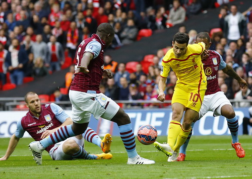 Coutinho mở tỉ số cho Liverpool