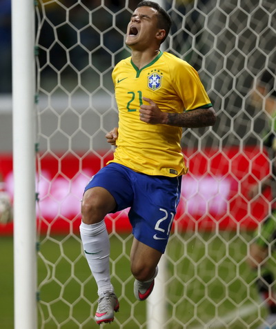 Coutinho ghi bàn mở tỉ số cho Brazil