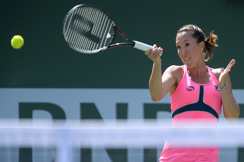 Jelena Jankovic nhẹ bước vào bán kết