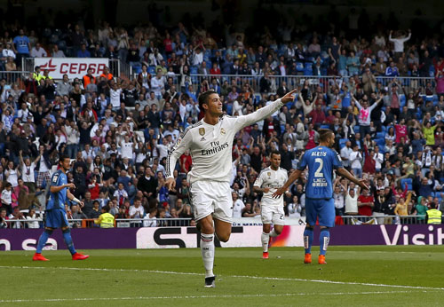 Ronaldo sau khi ghi bàn ở trận Real Madrid - Getafe 7-3 
Ảnh: REUTERS