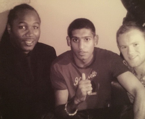 Rooney rất thân thiết với những võ sĩ tên tuổi như Lennox Lewis (trái) và Amir Khan