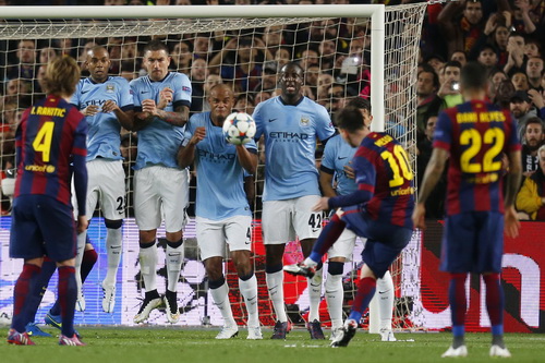 Messi lợi hại hơn kể từ khi đá dạt cánh trong sơ đồ mới của Barca