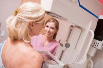Khảo sát X-quang nhũ ảnh giúp dự báo nguy cơ bệnh tim mạchẢnh: MNT